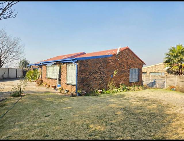 4 BEDROOM HOUSE FOR SALE IN MEYERTON PARK